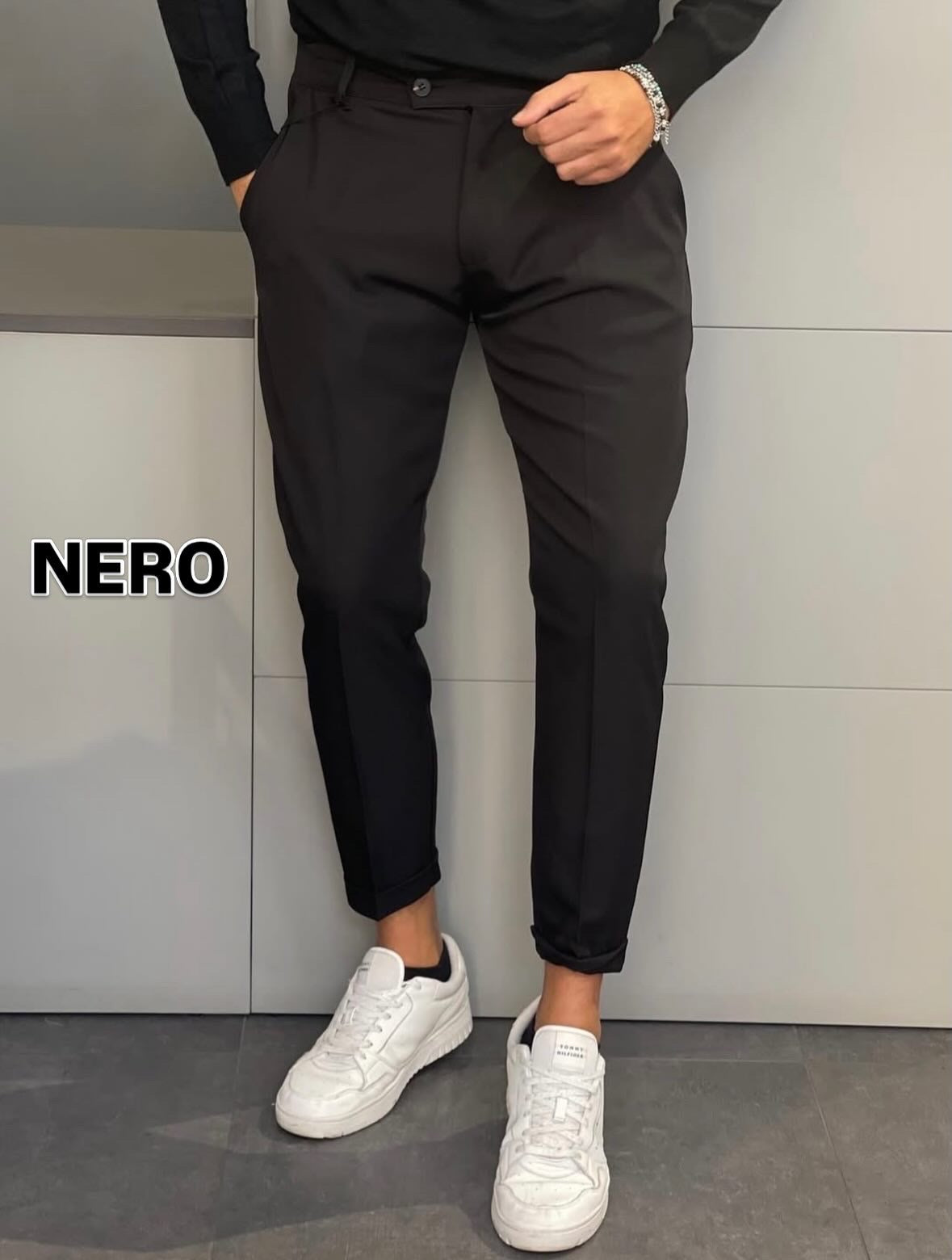 PANTALONE SARTORIALE CON TASCHE DIETRO